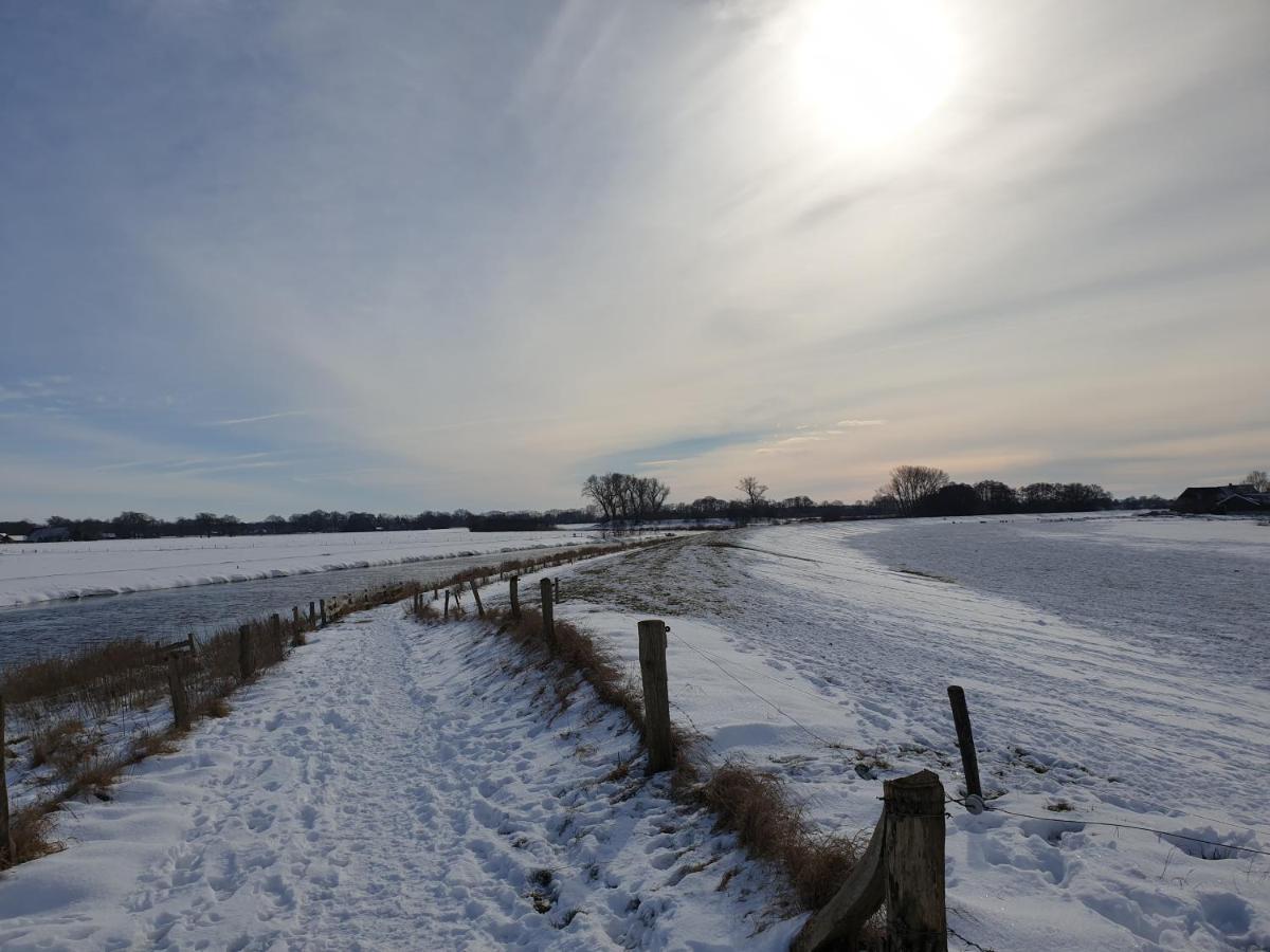 Landelijk Gelegen Boerderij Aan De Pothofweg Apartamento Anevelde Exterior foto